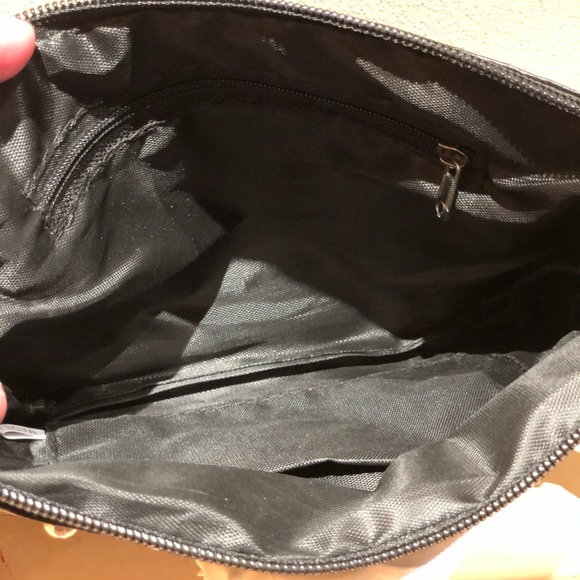 White Flower Black Purse - Picture 5 of 5